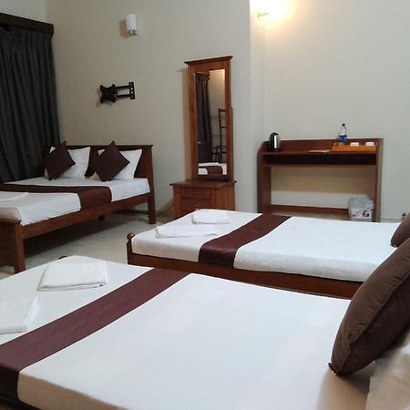 Mercuryfm 103 Guest House - Colombo 3 Zewnętrze zdjęcie